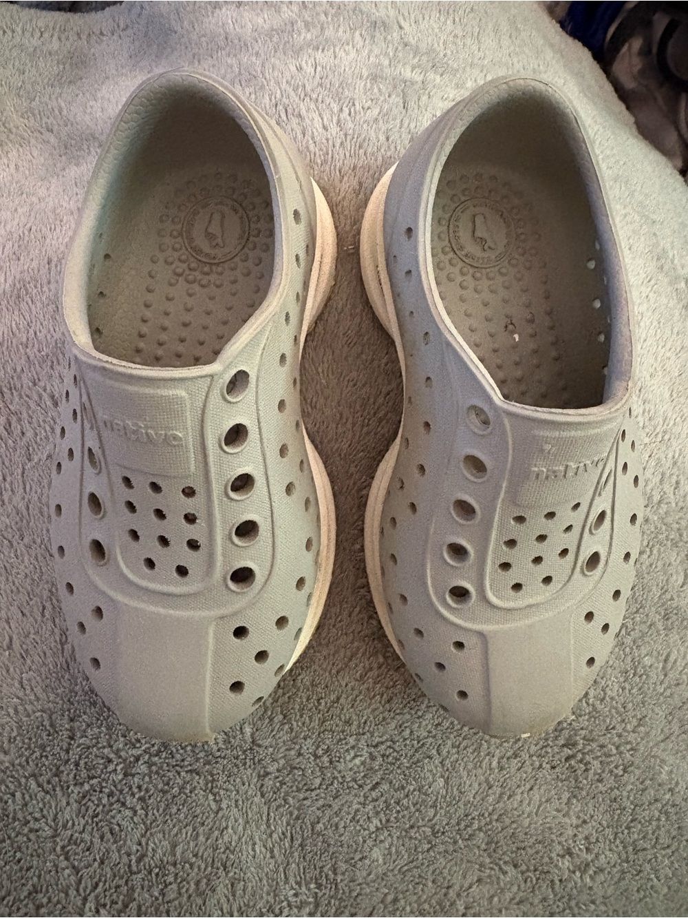 Native Lightweight Slip-On Clogs in Light Gray and Cream